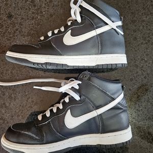 Nike Dunk High Top Black Boys Size 6Y